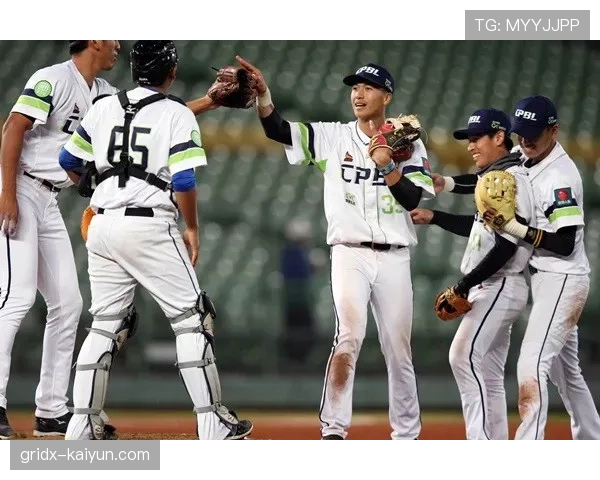 WNBA与耐克联合发布“骄傲月”特别版球衣设计 WNBA与耐克联合发布“骄傲月”特别版球衣设计